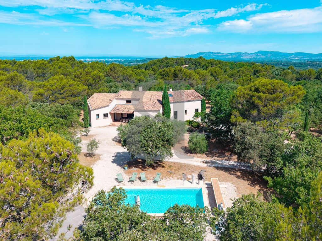 Property photo 1 of 38