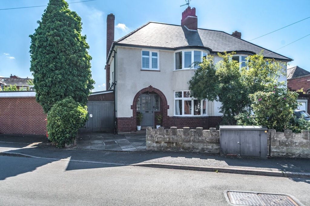 Property photo 1 of 18 Picture No. 16