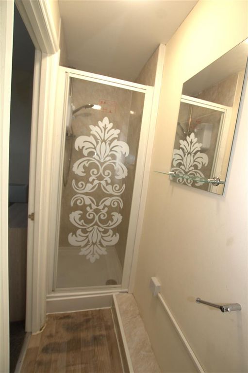 Property photo 1 of 4 14 Outram R3 Ensuite .Jpg