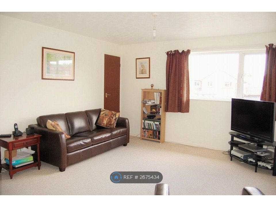 Property photo 2 of 8