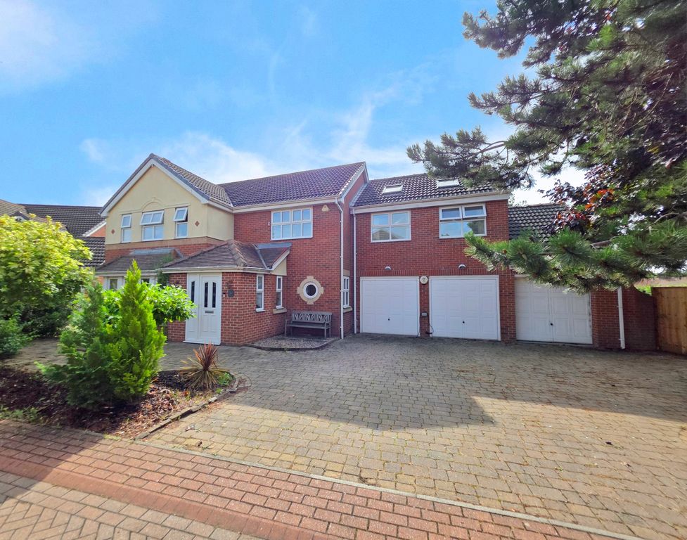 Property photo 1 of 29