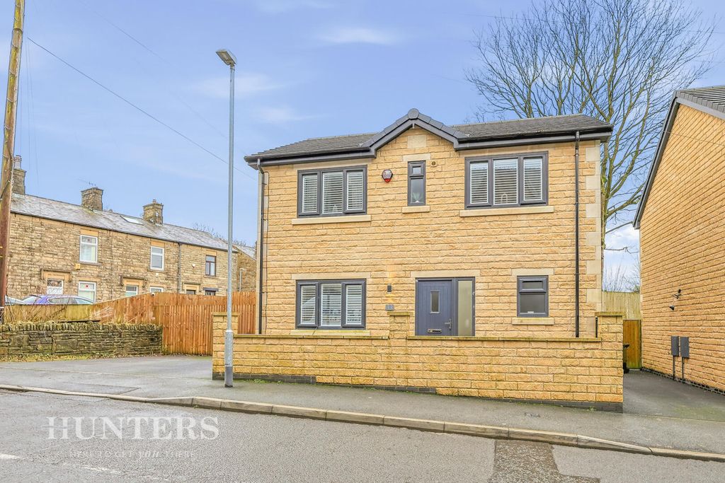 Property photo 1 of 19 Front (Exterior)