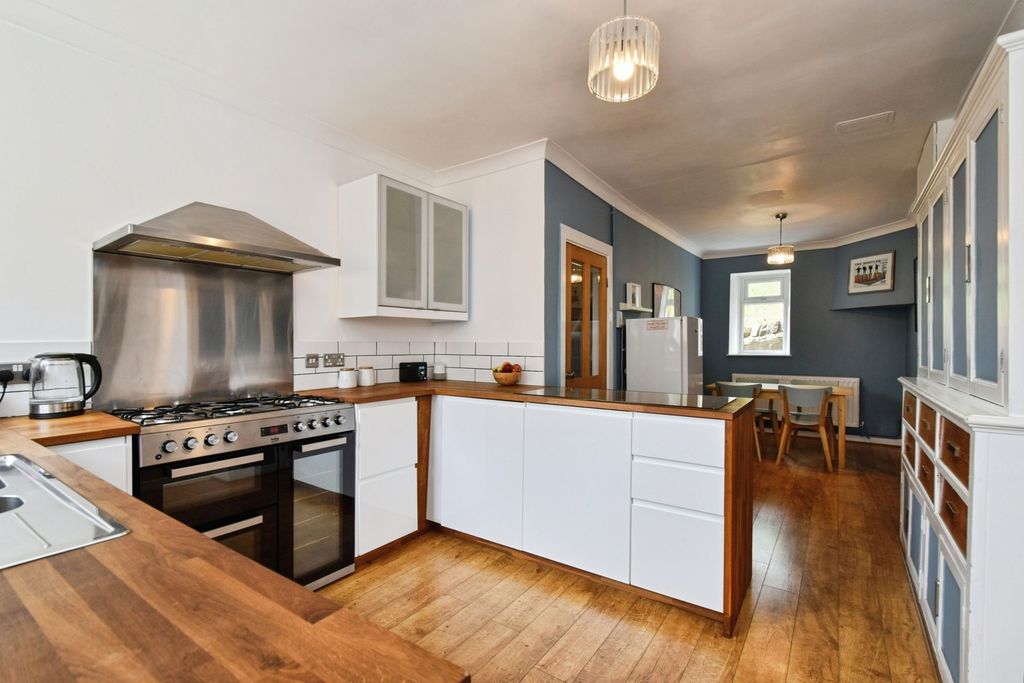 Property photo 2 of 22 Pbox-Img.Jpg