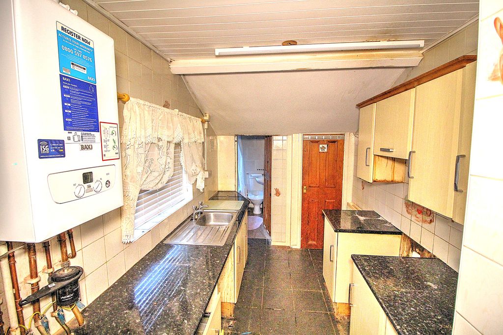 Property photo 2 of 12 Img_7100_1_2