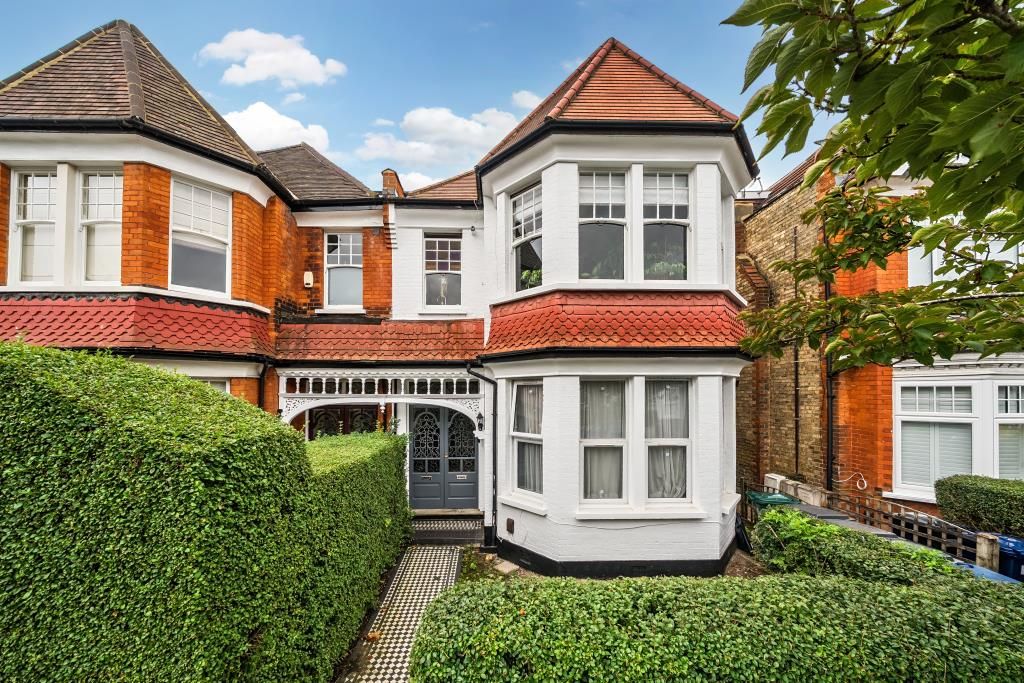 Property photo 1 of 17 External View