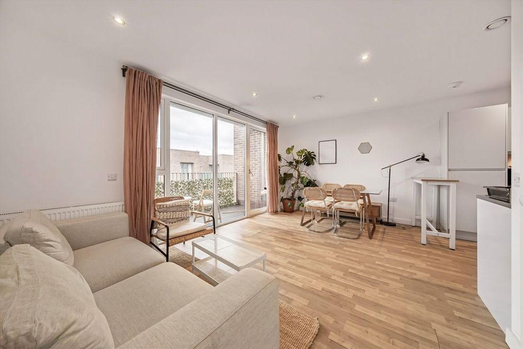 Property photo 2 of 4