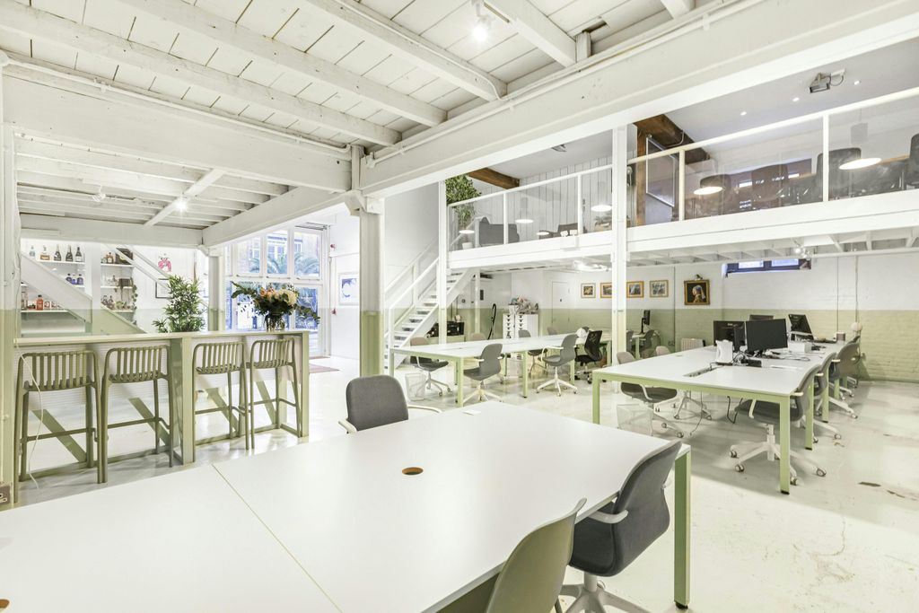 Property photo 3 of 9 2.Jpg