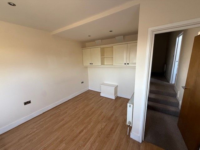 Property photo 3 of 8 Image