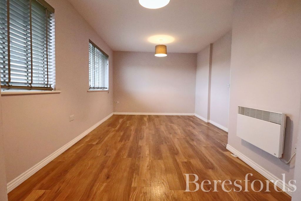 Property photo 2 of 9 Picture 2