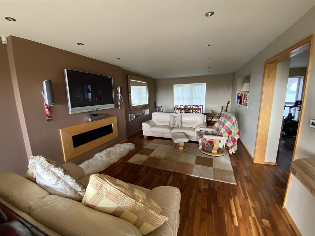 Additional image 5 of 6 bed detached house for saleStradey Hill, Pwll SA15
