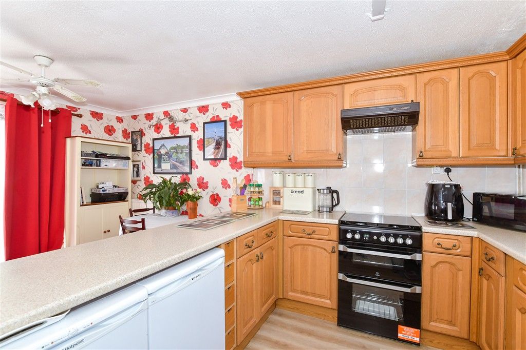 Property photo 3 of 16 Kitchen/Dining Area