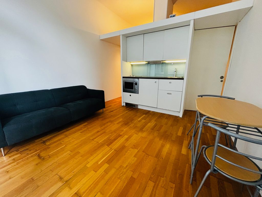Property photo 1 of 8 Spacious Studio In Award Winning Development