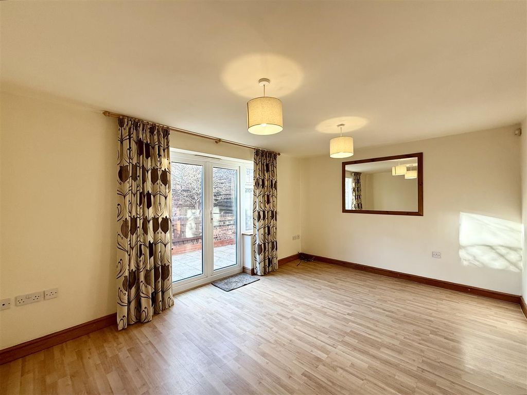 Property photo 3 of 23 3