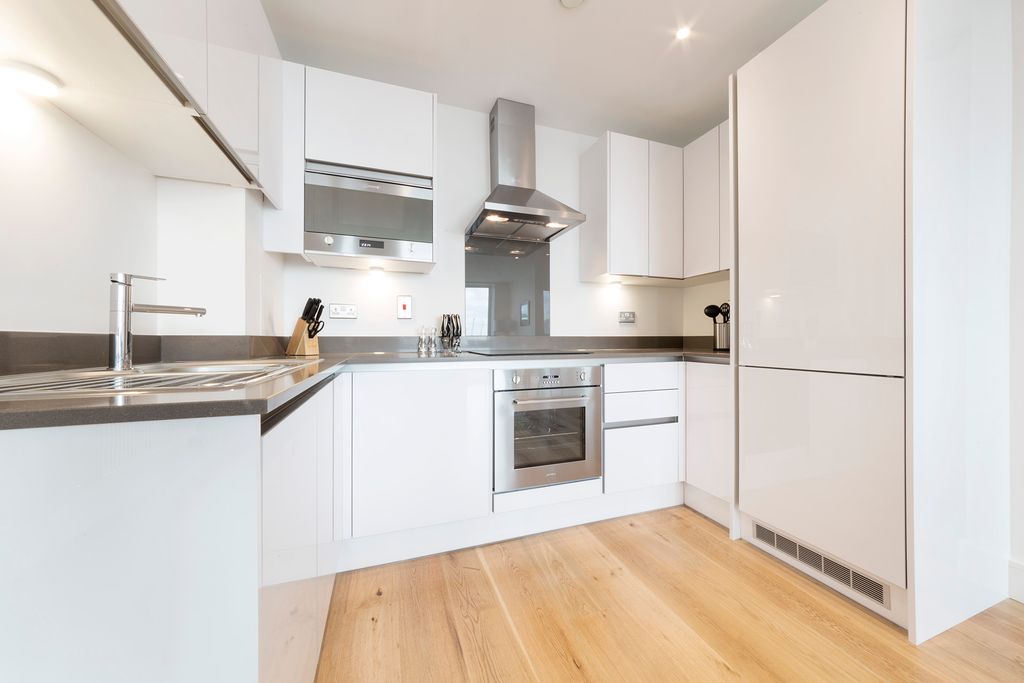 Property photo 3 of 13 Photo 8