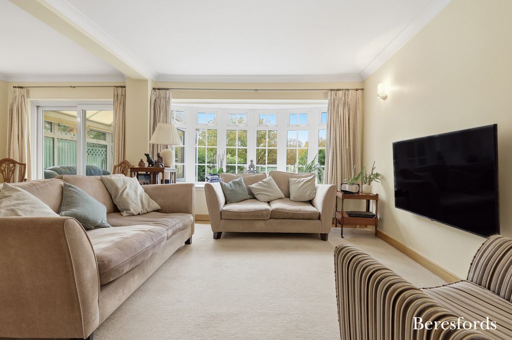 Property photo 2 of 22 Picture No. 19