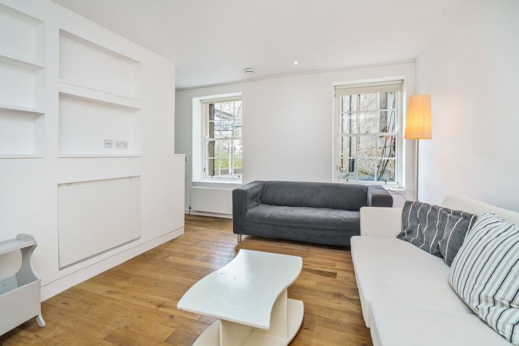 Property photo 3 of 16 Picture 3