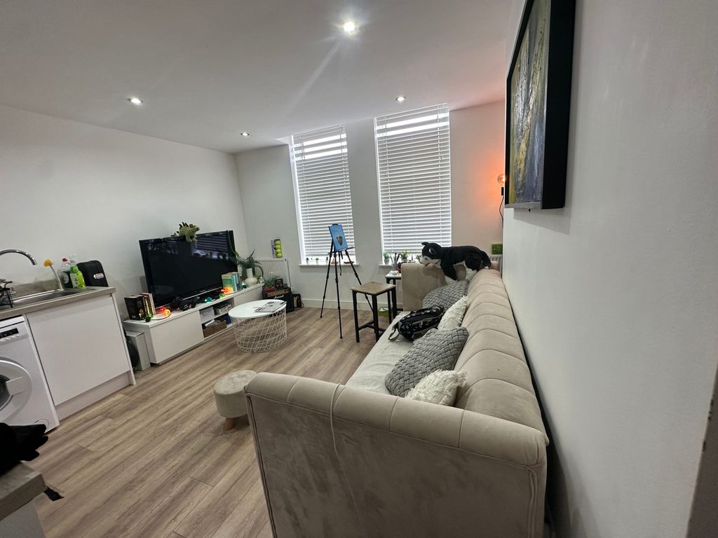 Property photo 2 of 5