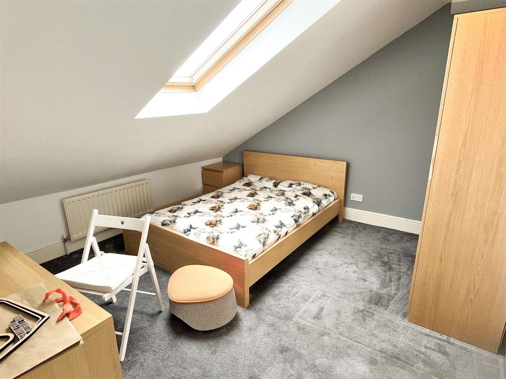 Property photo 3 of 8 29 Bolingbroke2.Jpg