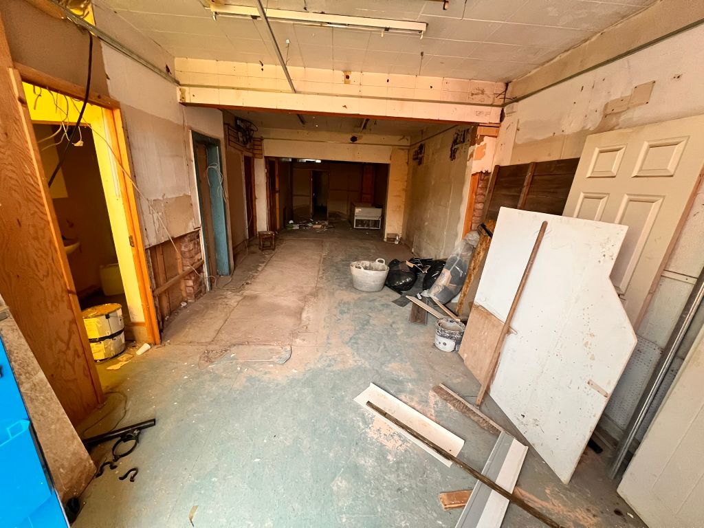 Property photo 2 of 11