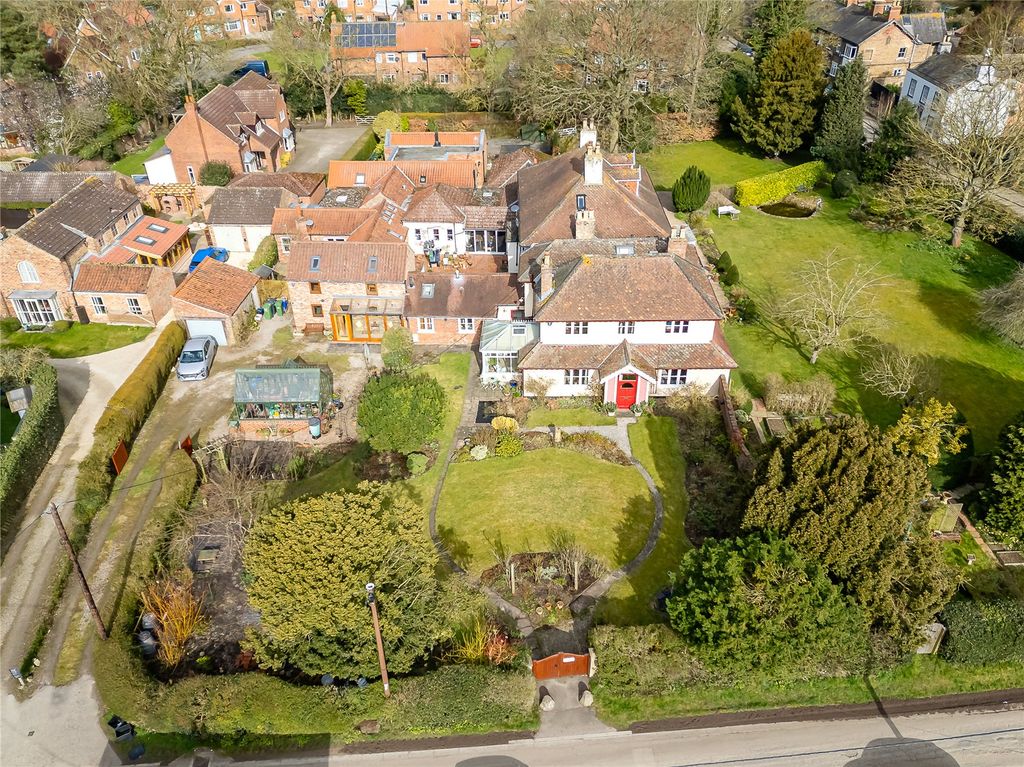 Property photo 2 of 17 Aerial