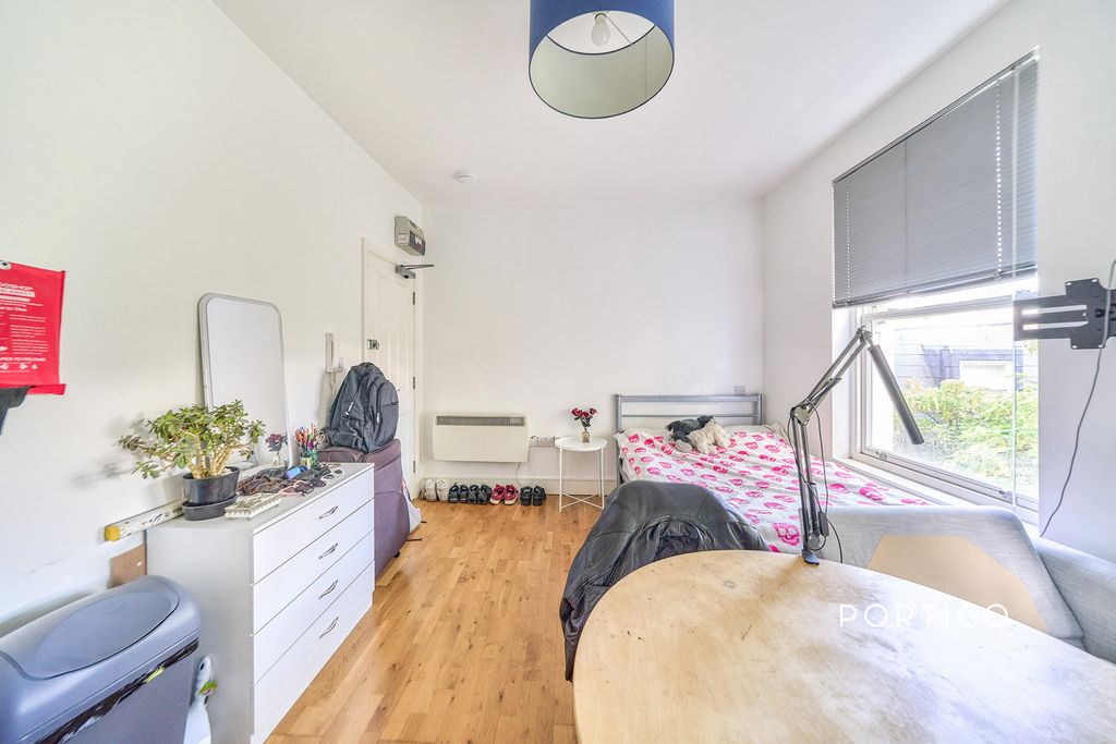Property photo 1 of 5 Pbox-Img.Jpg