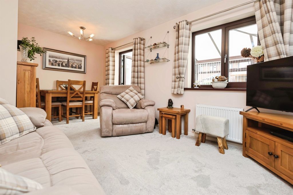 Property photo 3 of 20