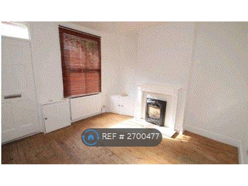 Property photo 2 of 6 Living Room