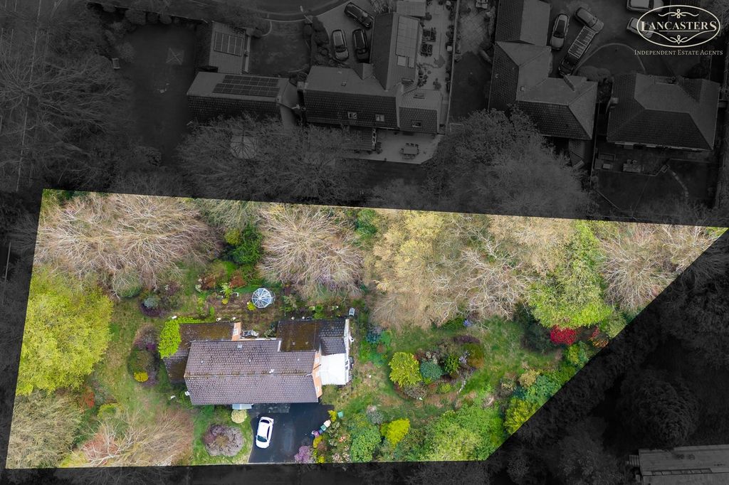Property photo 2 of 27