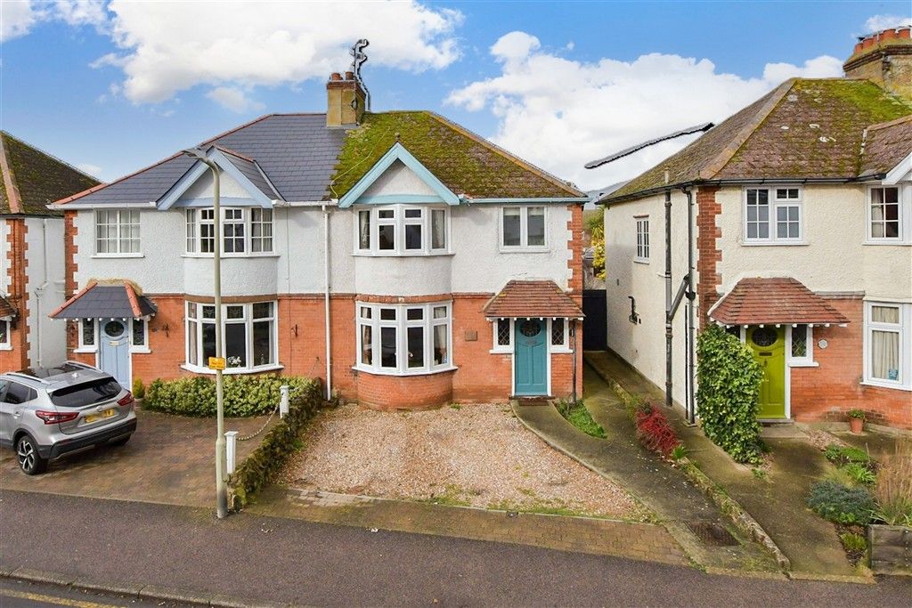 Property photo 1 of 16 Web1