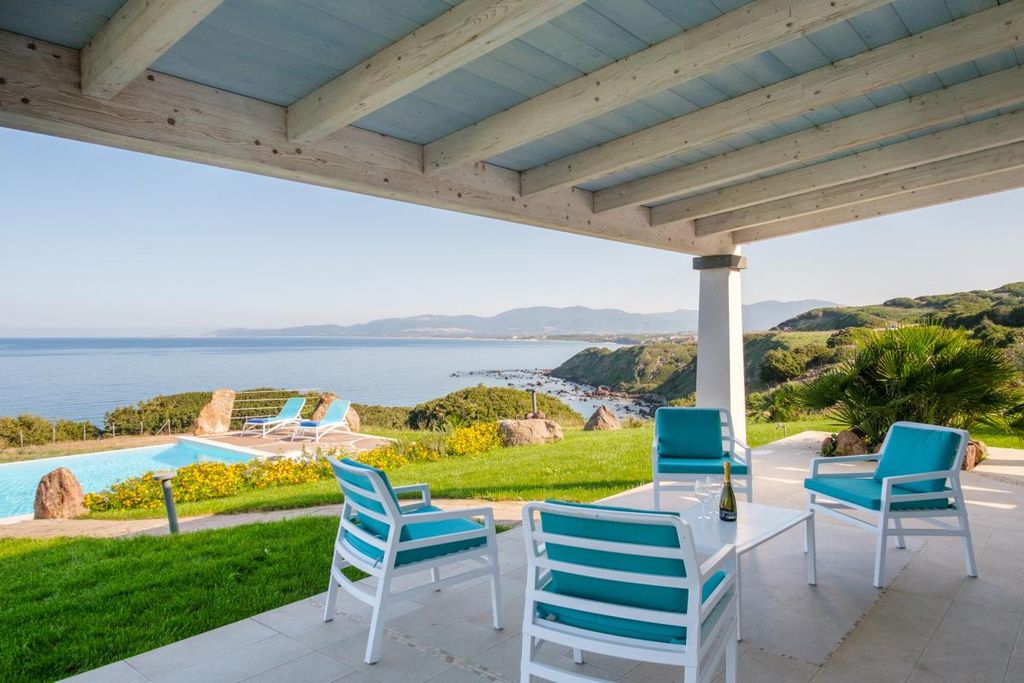 Property photo 2 of 40