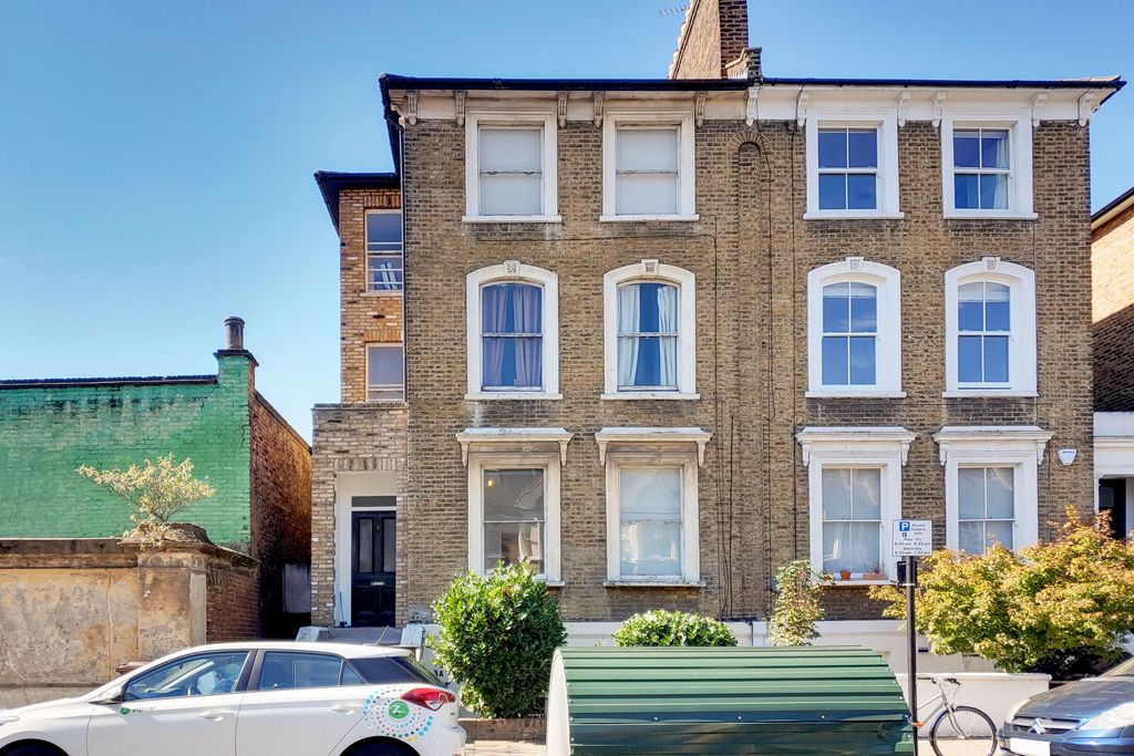 Property photo 1 of 10