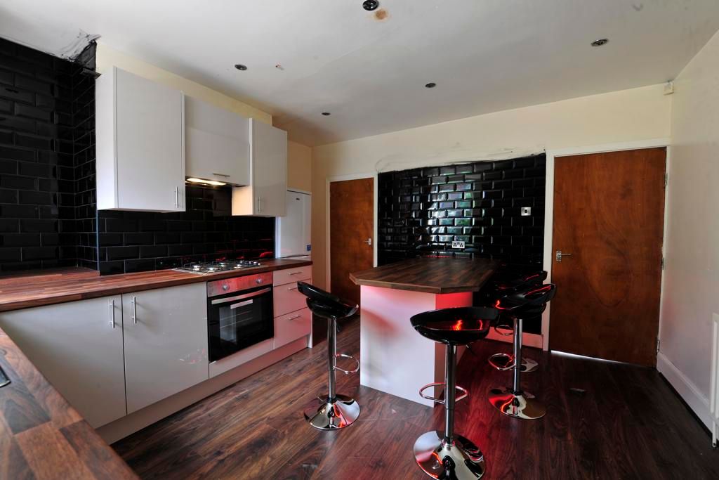 Property photo 3 of 12 Jpg