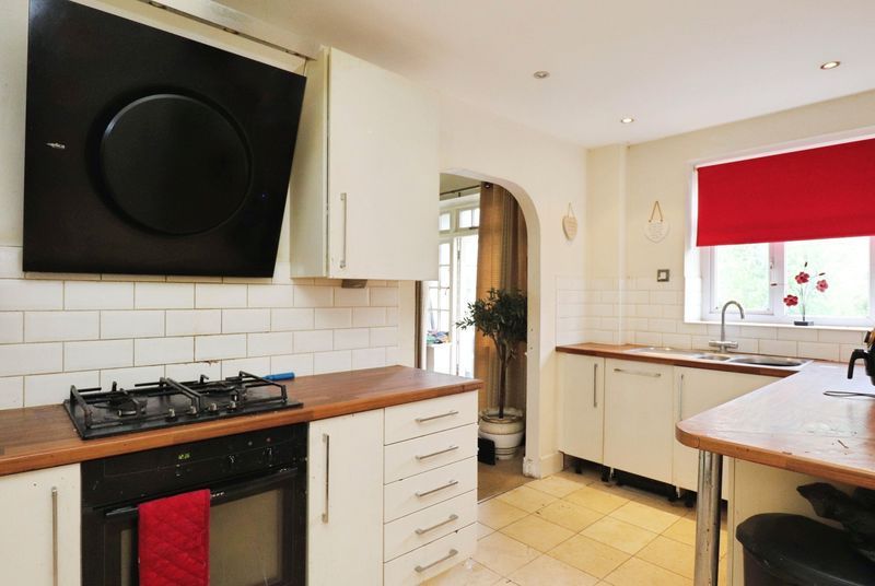 Property photo 2 of 8 Photo 9