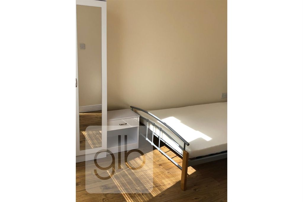 Property photo 2 of 27 2.Png