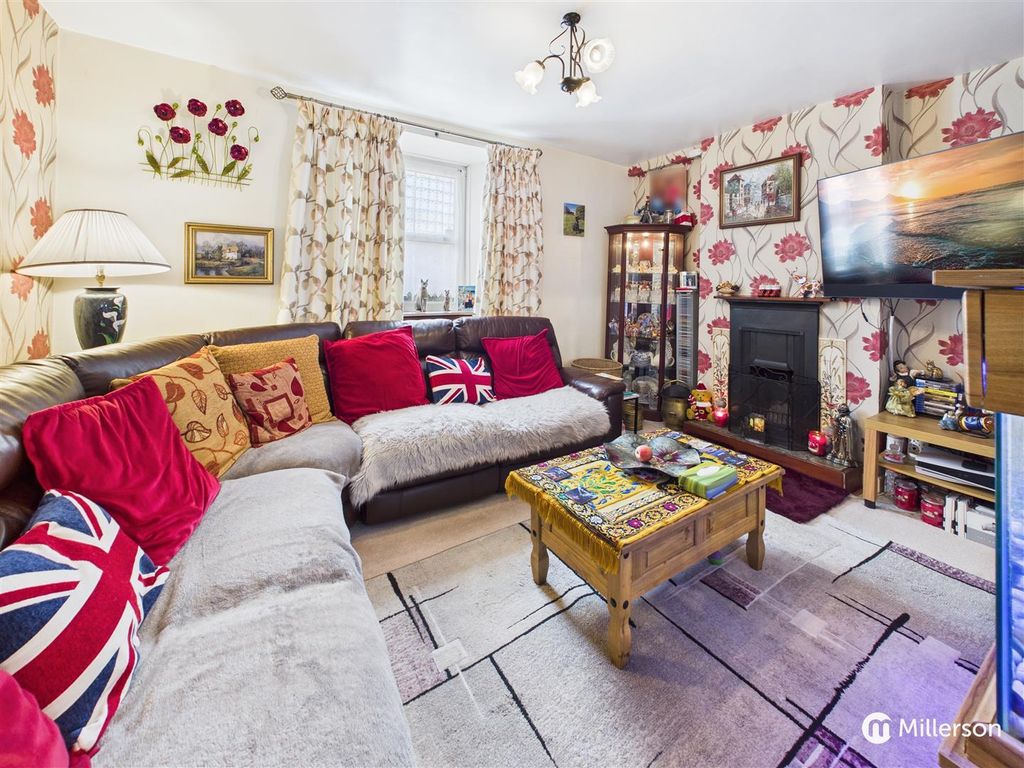 Property photo 2 of 21 Cam05092G0-Pr0119-Still012.Jpg