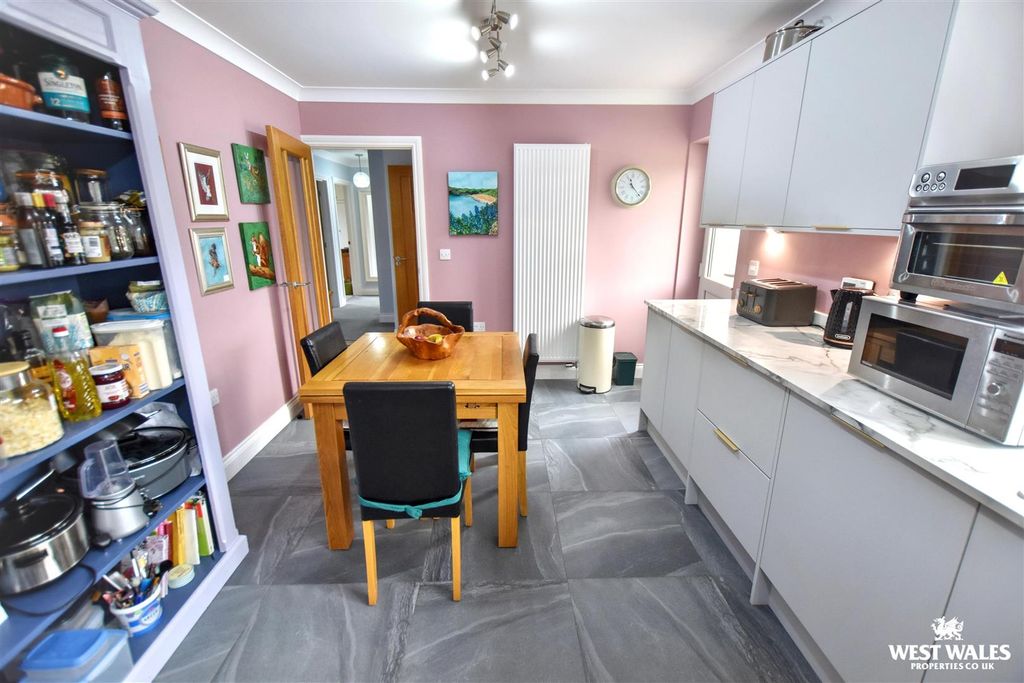 Additional image 10 of 3 bed detached bungalow for saleGibbas Way, Pembroke SA71