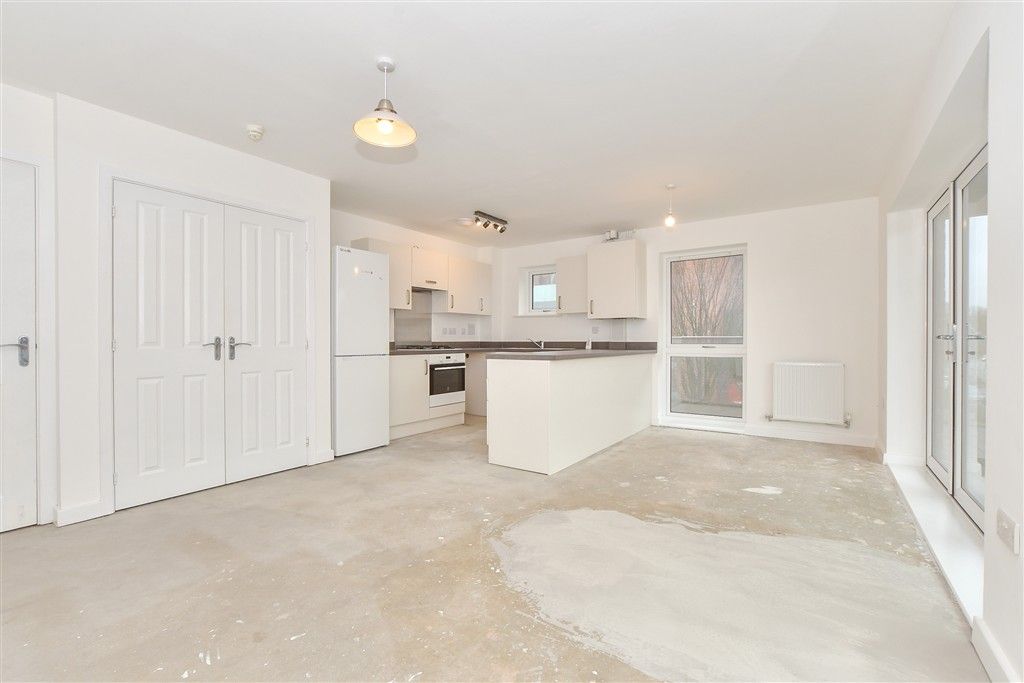 Property photo 3 of 9 Lounge/Diner