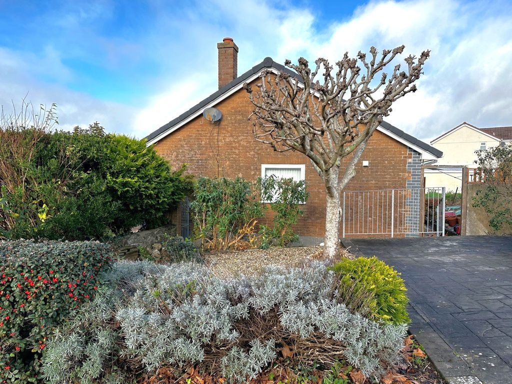 Property photo 1 of 9
