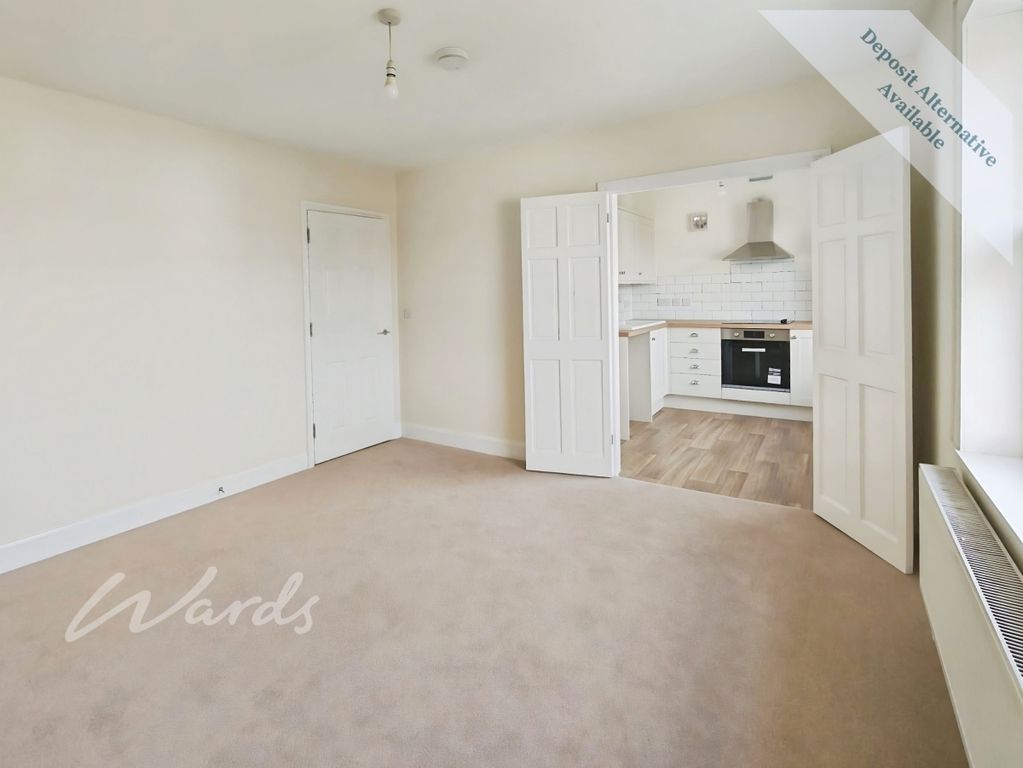 Property photo 3 of 7 Living