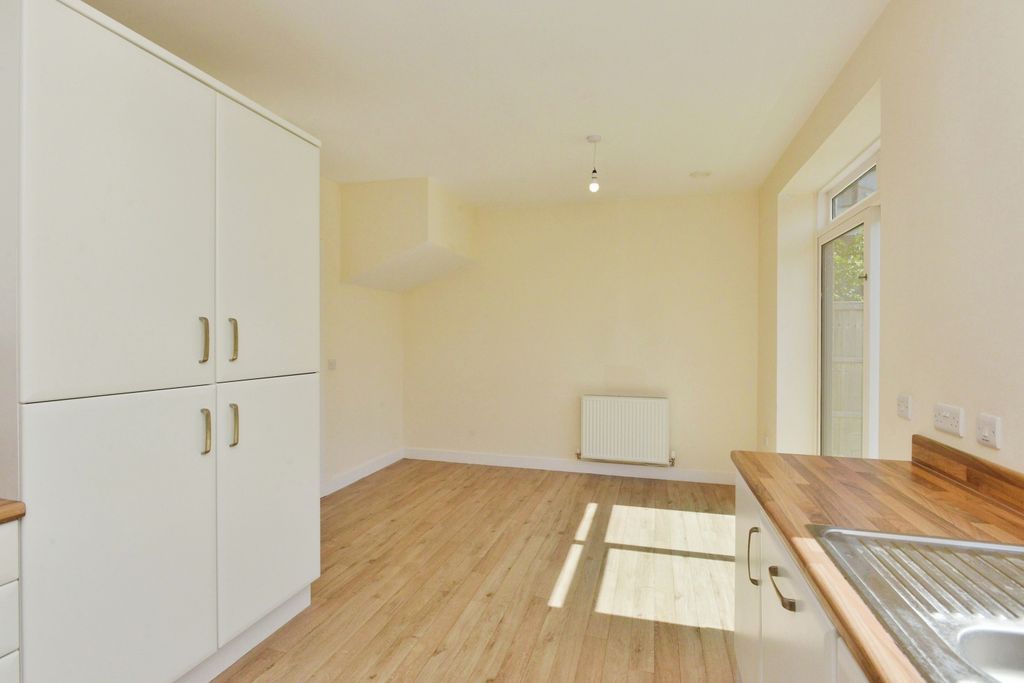 Property photo 3 of 17 Photography