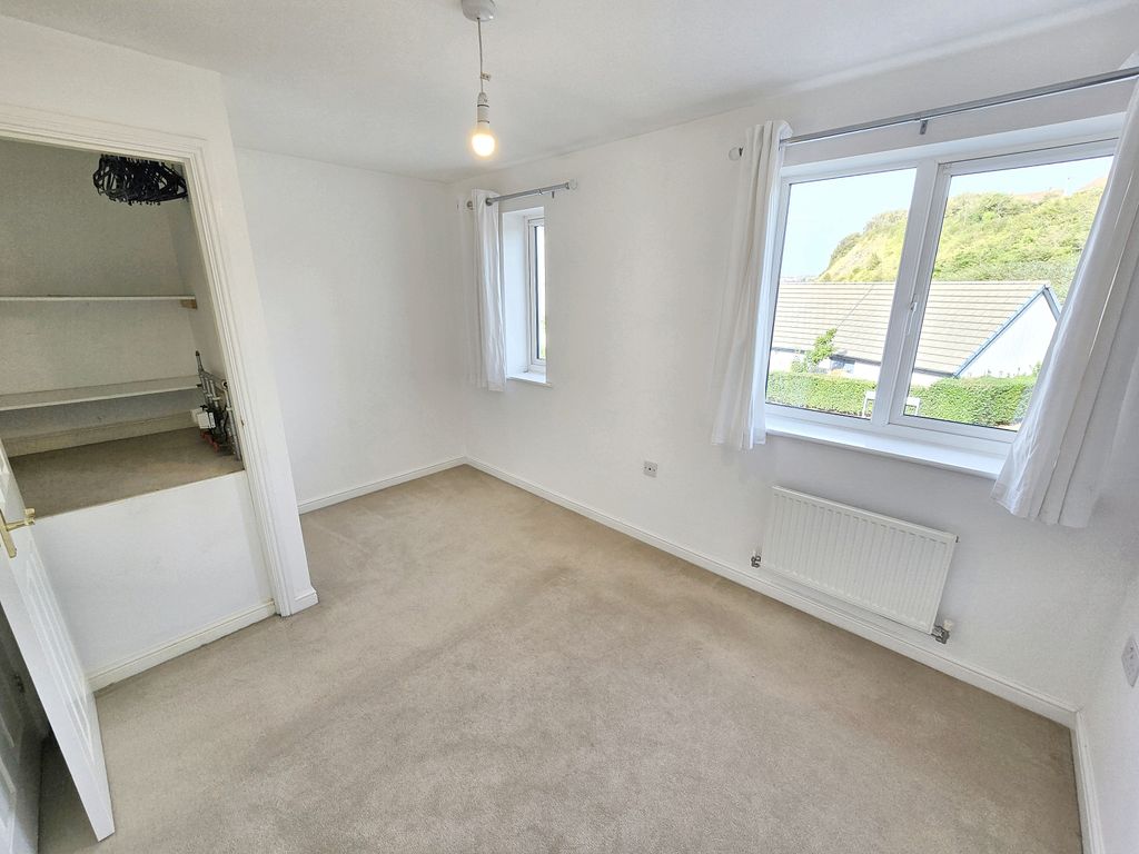 Property photo 3 of 12 Image