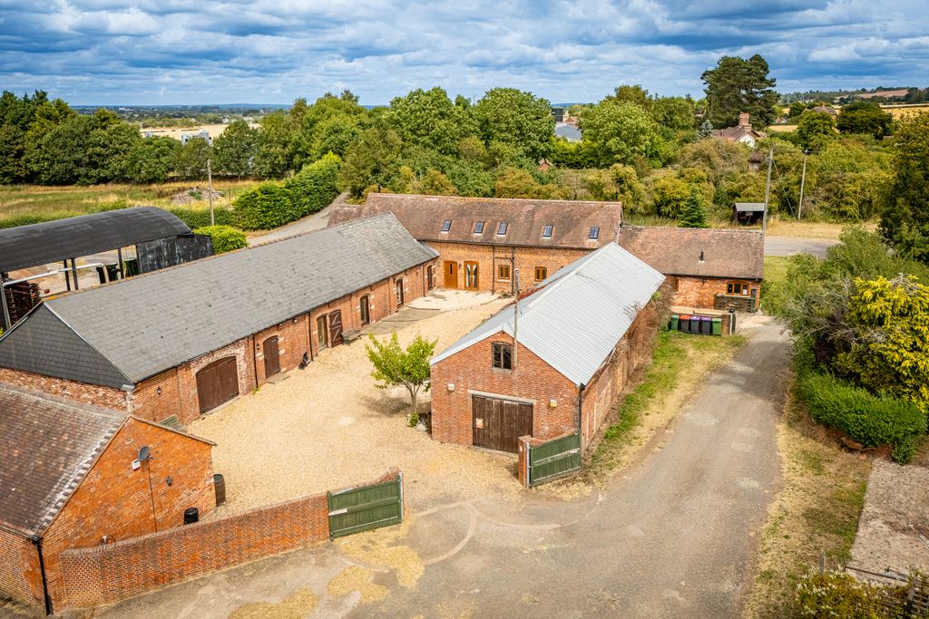 Property photo 2 of 28 Dji_20250728142222_0022_D