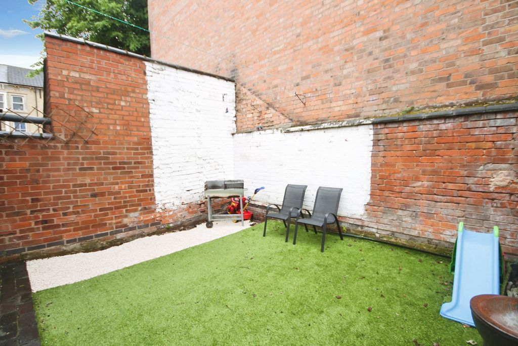 Property photo 2 of 23 Ef085c17-Img_3869_11_Original