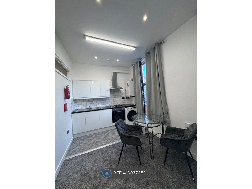Property photo 2 of 3