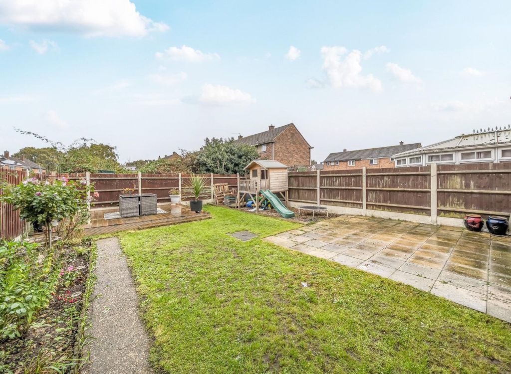 Property photo 2 of 19 Rear Garden.Jpg