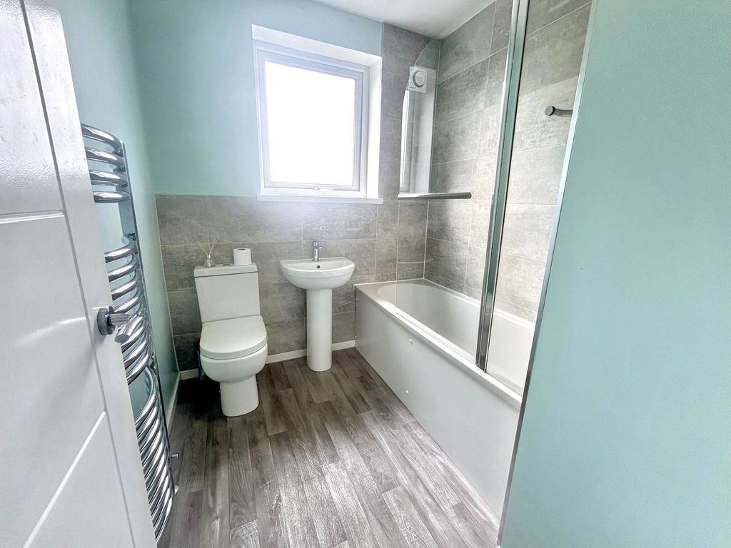 Additional image 6 of 2 bed flat for saleRavenscar Close, Whickham, Newcastle Upon Tyne NE16