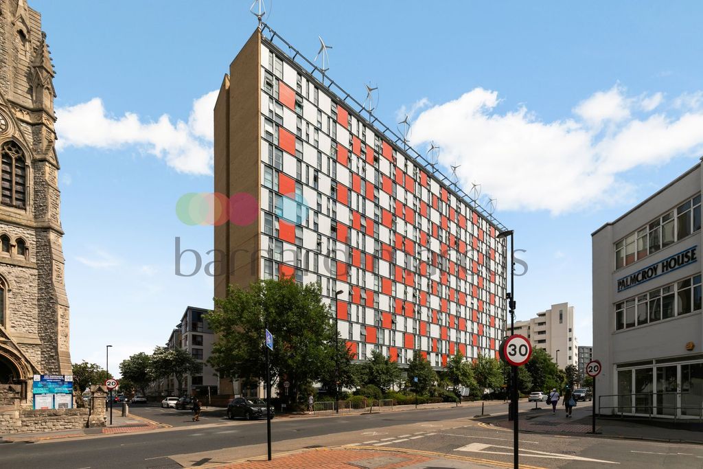 Property photo 1 of 8 Front