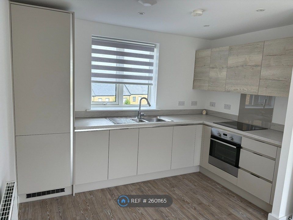 Property photo 2 of 18 Kitchen