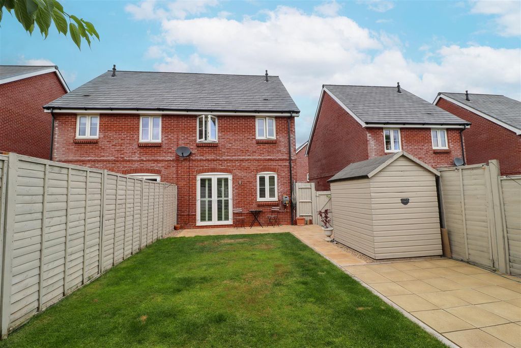 Property photo 2 of 20 Rear Garden