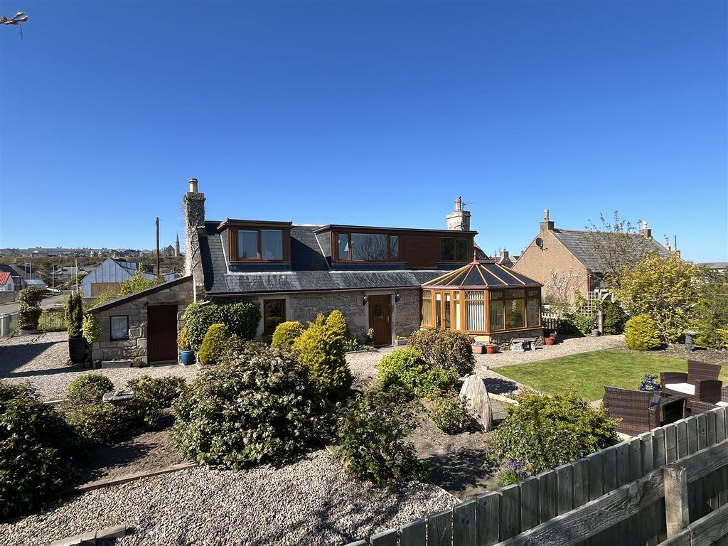 Property photo 1 of 23 45 Seatown, Lossiemouth
